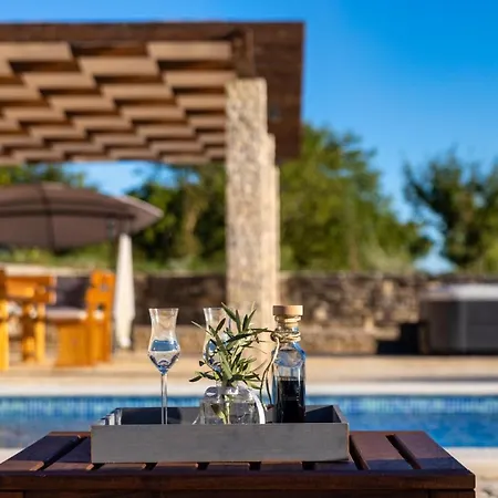 Villa Oliveto *