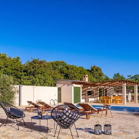 Oliveto Villa
